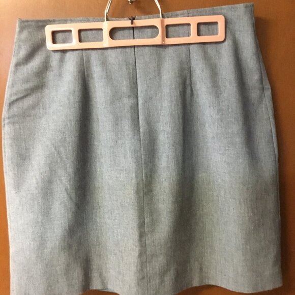 Skirt and jacket - Picture 2 of 4